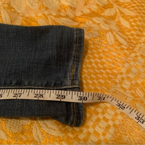 Levi’s red tab 311 Shaping Skinny. 28w30l - Picture 5 of 5